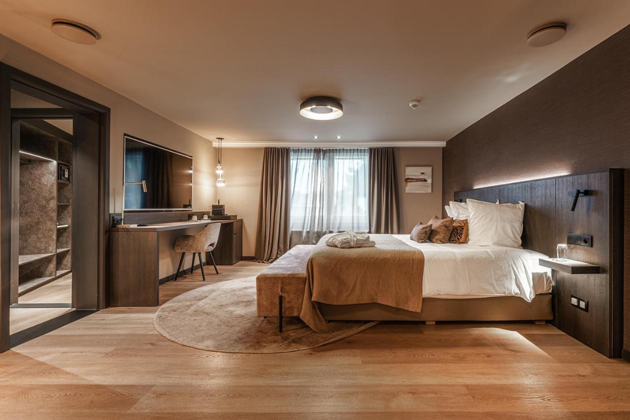 קנוקה-הייסט Hotel Britannia מראה חיצוני תמונה